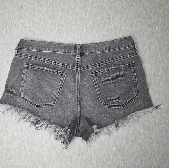 Free People Women's Distressed Gray Denim Cut Off Shorts Size 29 - Picture 7 of 8